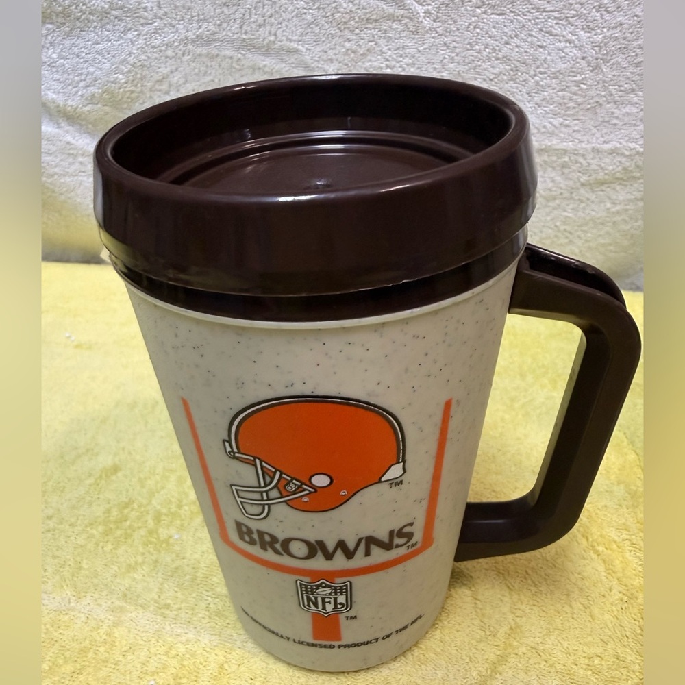 Vintage NFL Cleveland Browns 7-11 Aladdin Travel Mug 20oz